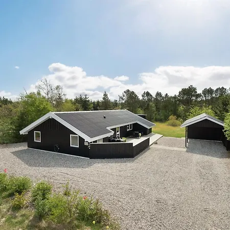 Semesterbostad Onni - 2-3km From The Sea By Interhome
